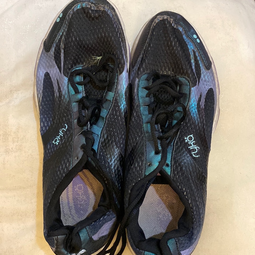 Used Rykä sneakers